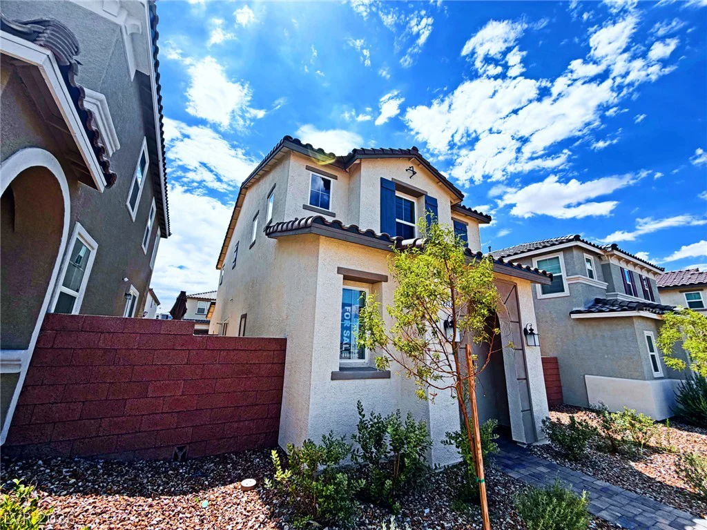 2713 Abrantes, Henderson, NV 89044