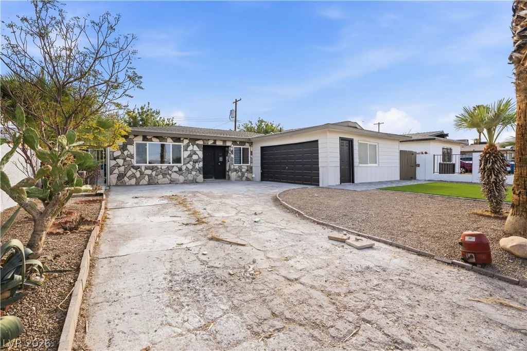 3629 Florrie, Las Vegas, NV 89121