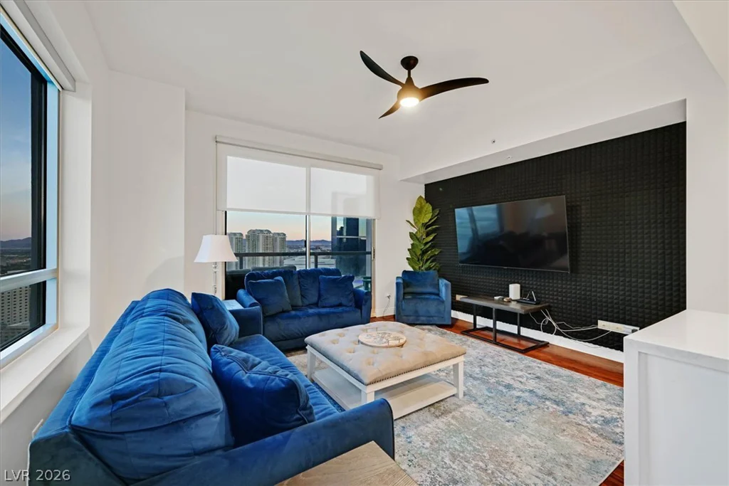 200 Sahara, Las Vegas, NV 89102