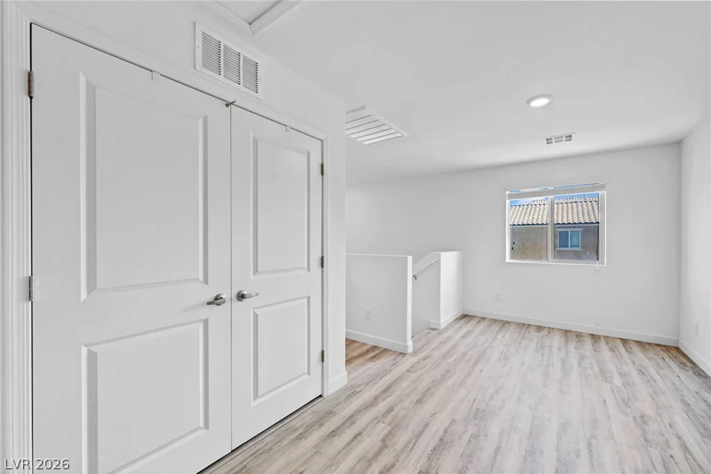 2483 Silk Tree Mimosa, Las Vegas, NV 89115