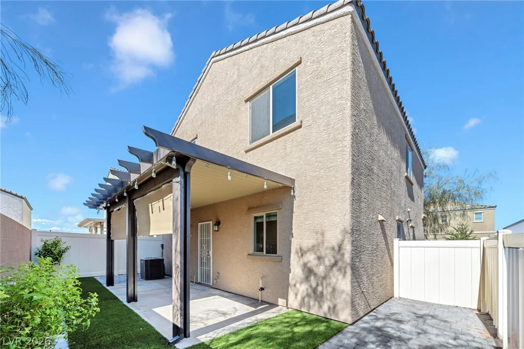 2483 Silk Tree Mimosa, Las Vegas, NV 89115