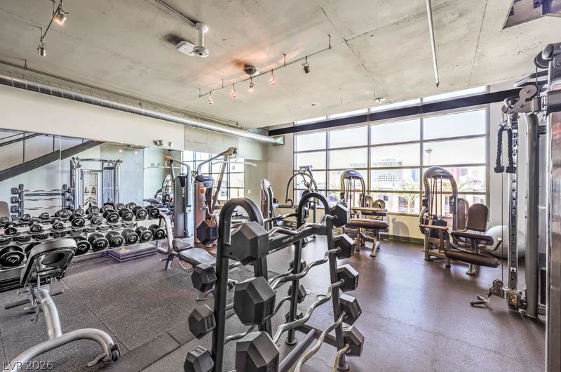 353 Bonneville, Las Vegas, NV 89101