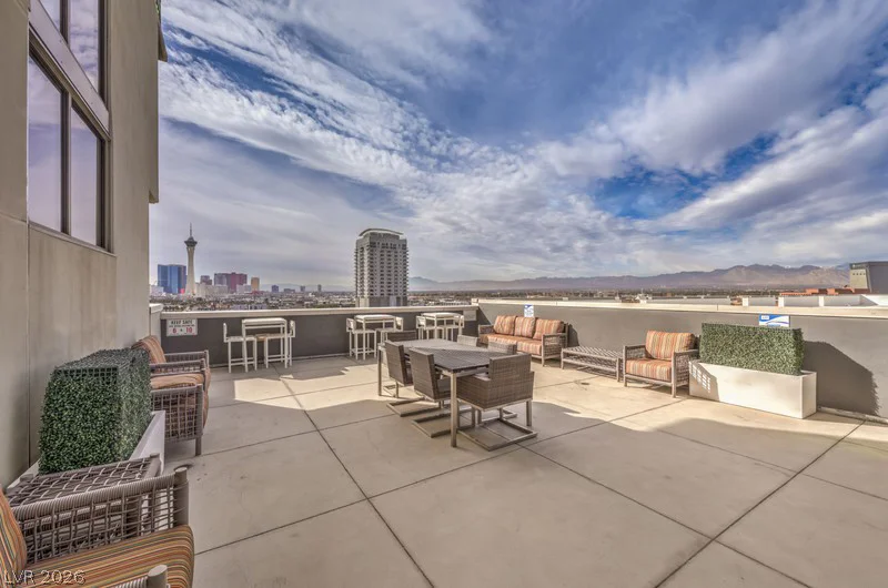 353 Bonneville, Las Vegas, NV 89101