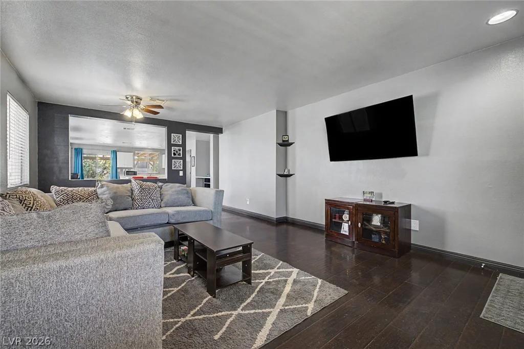 5854 Dana Rogers, Las Vegas, NV 89110
