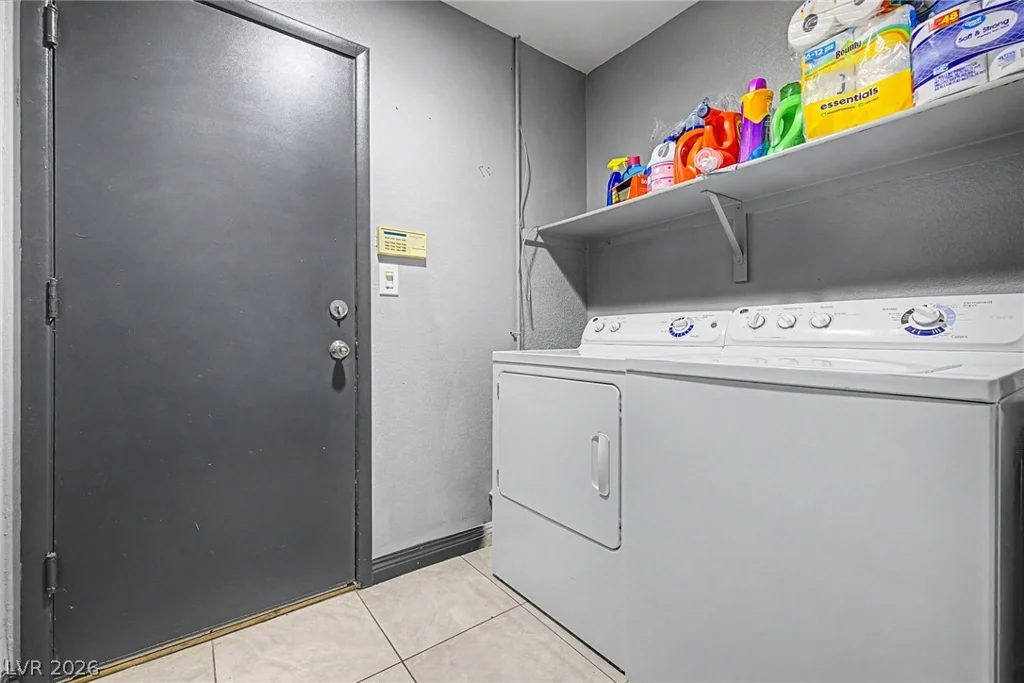 5854 Dana Rogers, Las Vegas, NV 89110