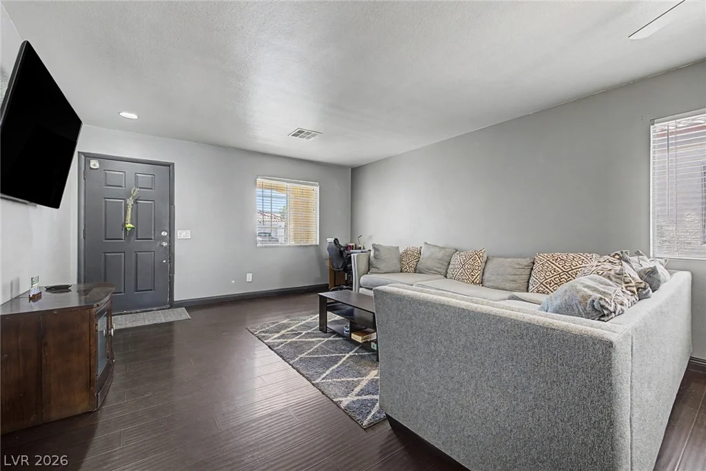 5854 Dana Rogers, Las Vegas, NV 89110