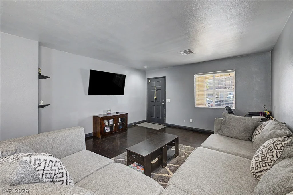5854 Dana Rogers, Las Vegas, NV 89110