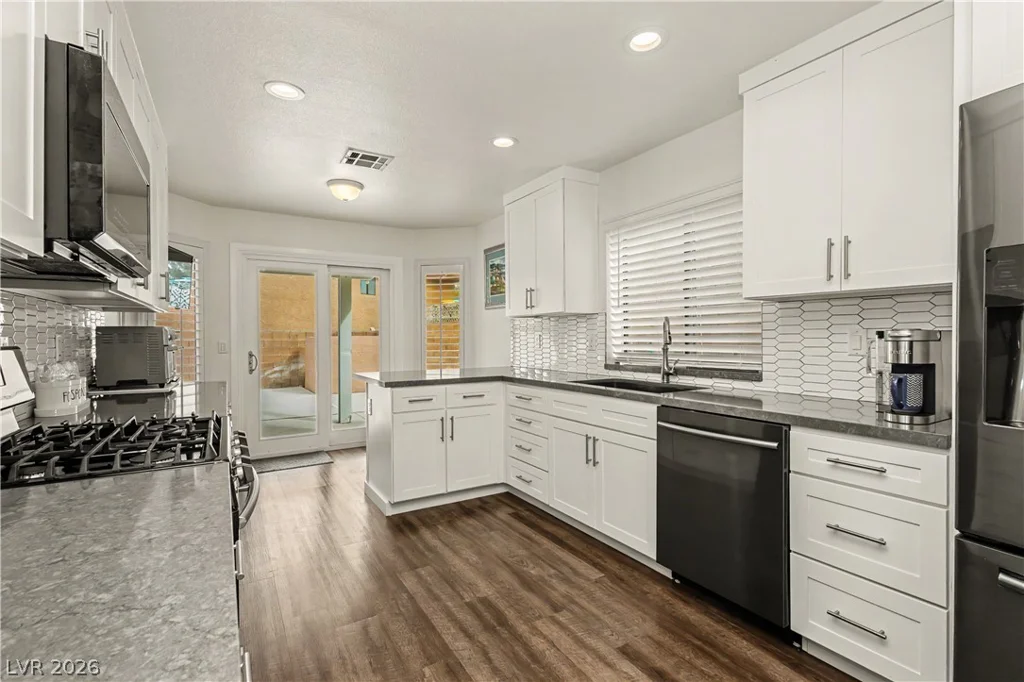 3040 Waterview, Las Vegas, NV 89117