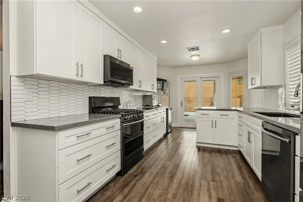 3040 Waterview, Las Vegas, NV 89117