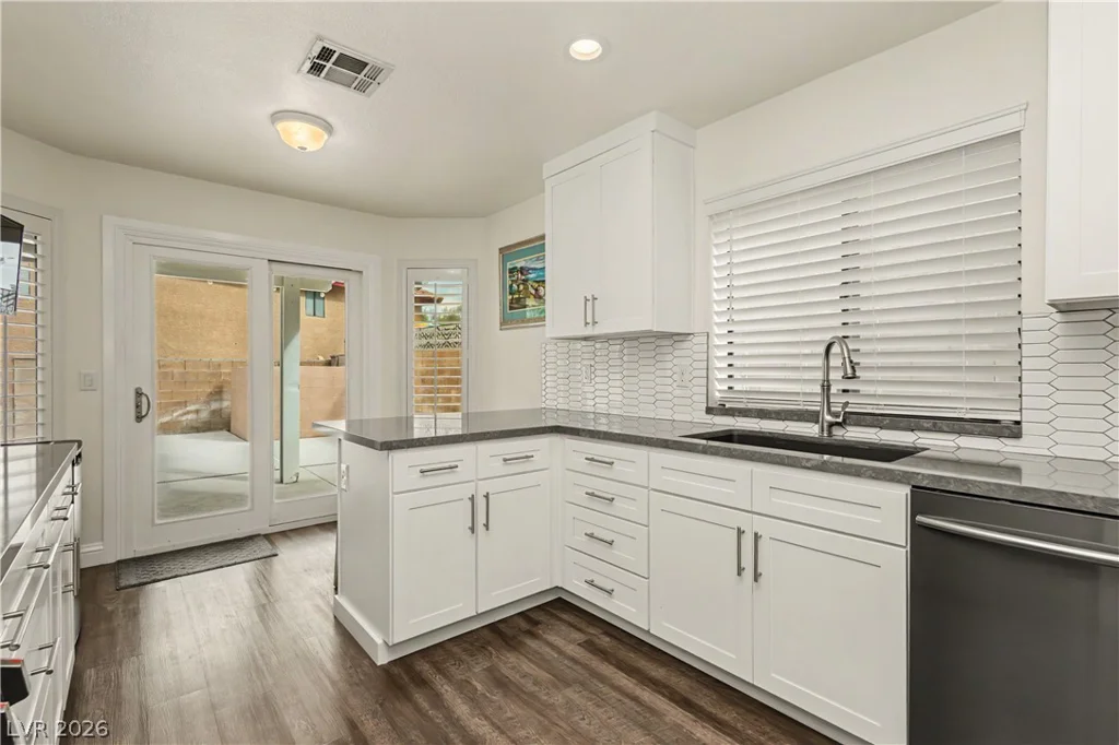 3040 Waterview, Las Vegas, NV 89117
