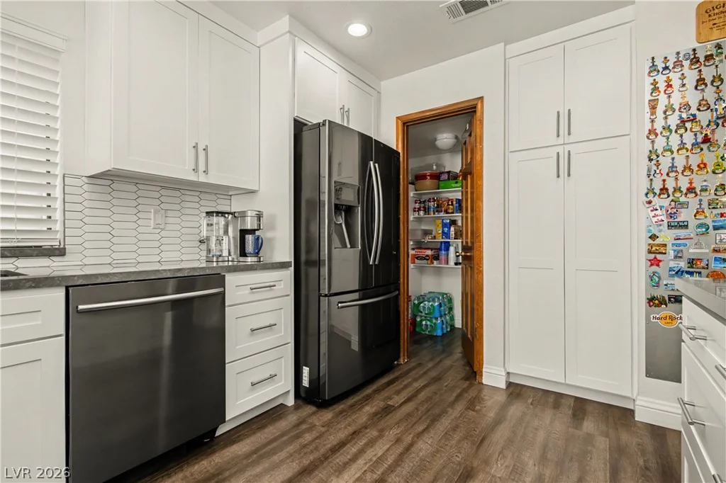 3040 Waterview, Las Vegas, NV 89117
