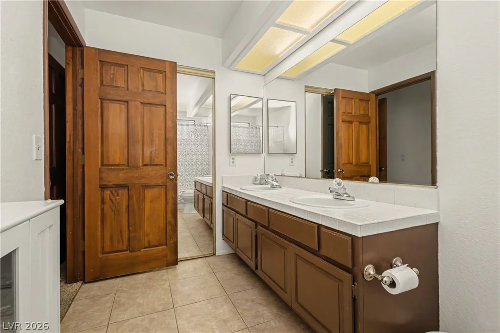 3040 Waterview, Las Vegas, NV 89117