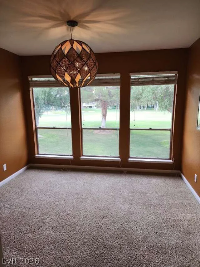 2838 Loveland, Las Vegas, NV 89109