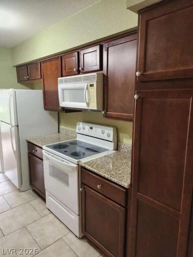 2838 Loveland, Las Vegas, NV 89109