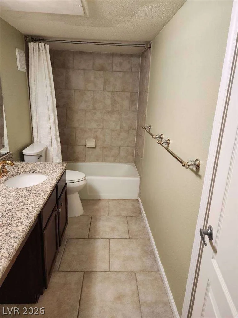 2838 Loveland, Las Vegas, NV 89109