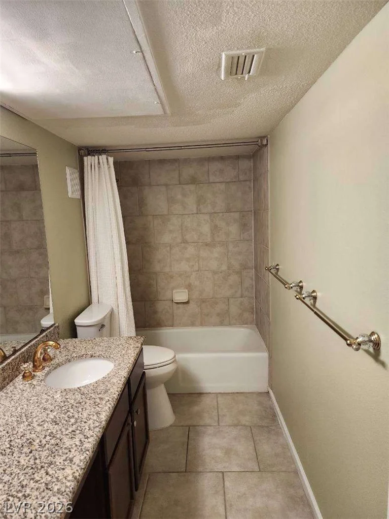 2838 Loveland, Las Vegas, NV 89109