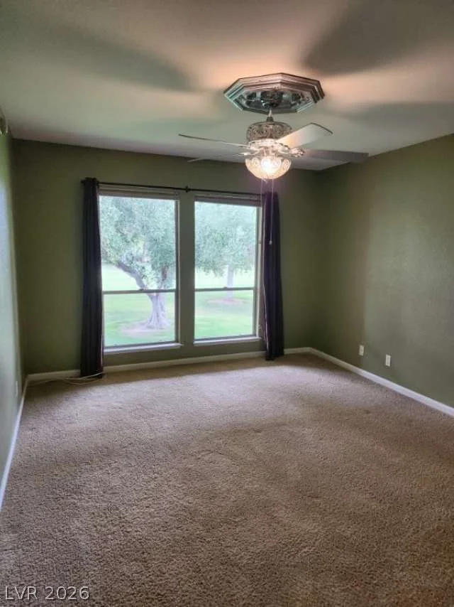 2838 Loveland, Las Vegas, NV 89109