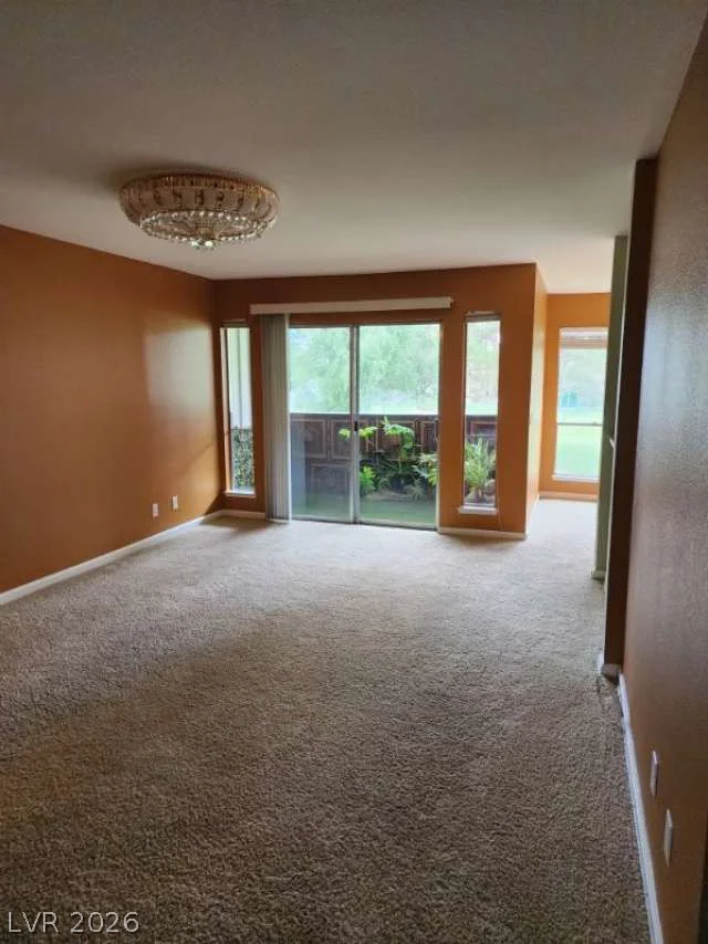 2838 Loveland, Las Vegas, NV 89109