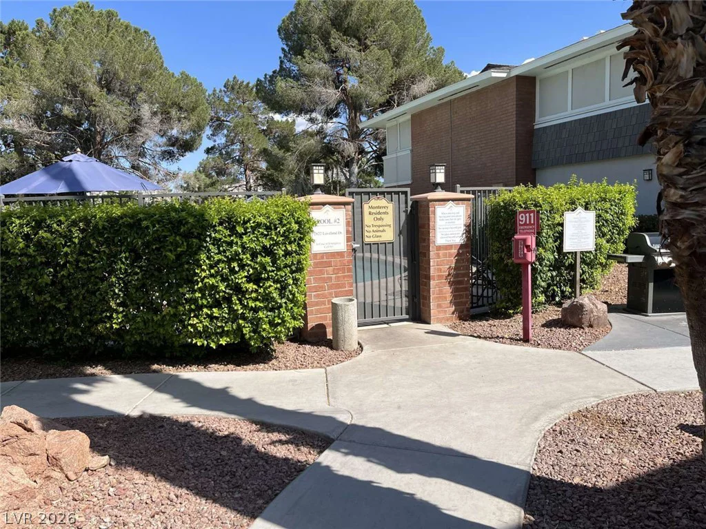 2838 Loveland, Las Vegas, NV 89109
