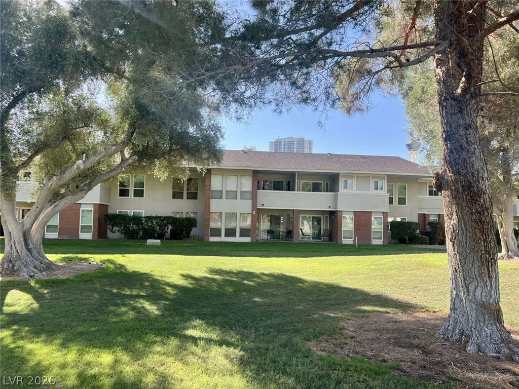 2838 Loveland, Las Vegas, NV 89109