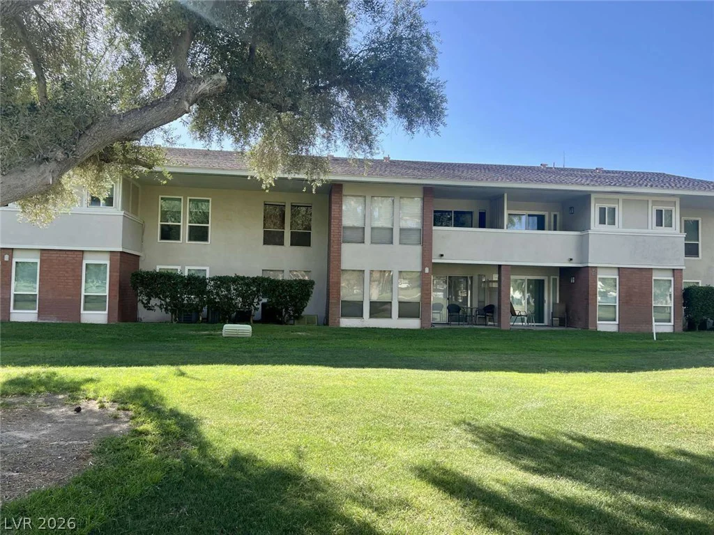 2838 Loveland, Las Vegas, NV 89109