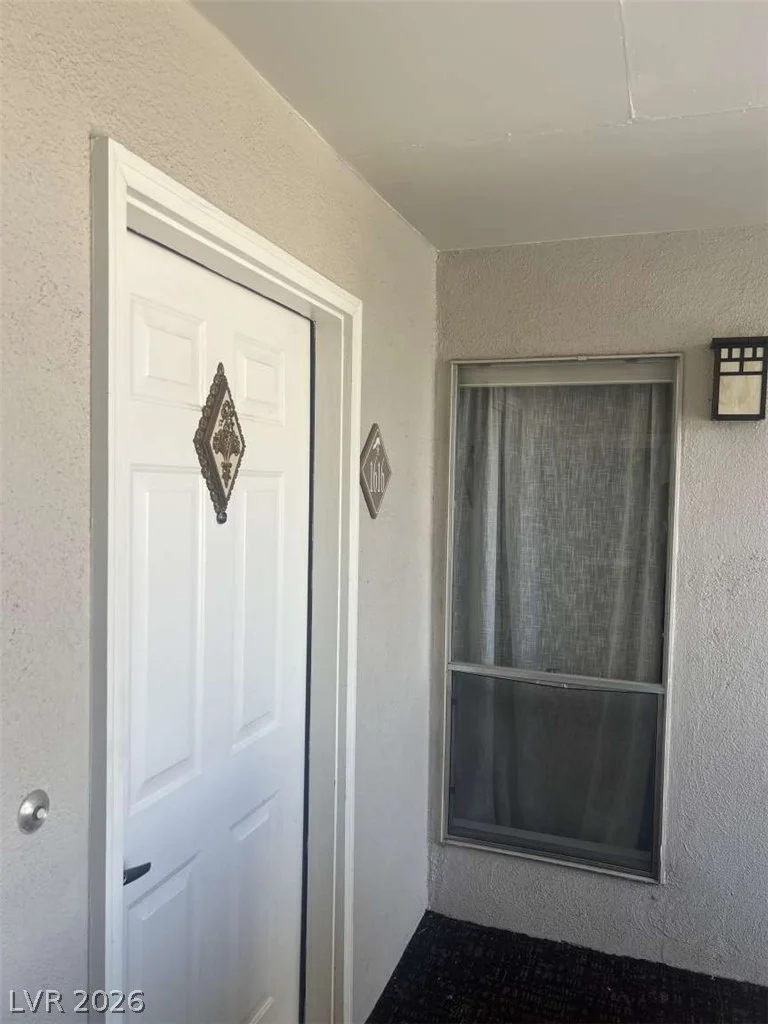 2838 Loveland, Las Vegas, NV 89109