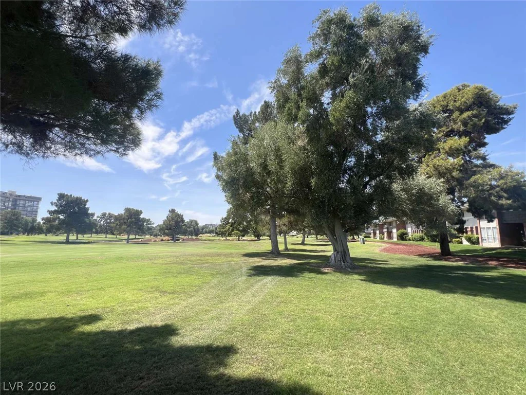 2838 Loveland, Las Vegas, NV 89109