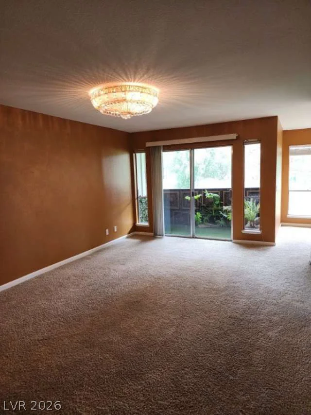 2838 Loveland, Las Vegas, NV 89109