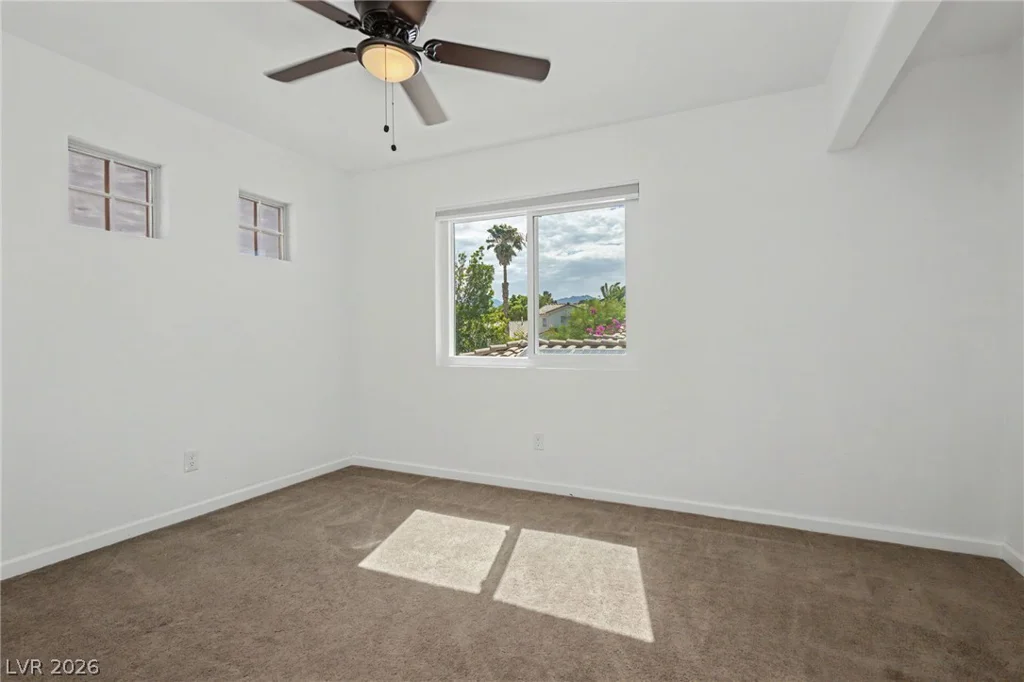 8216 Hollister, Las Vegas, NV 89131