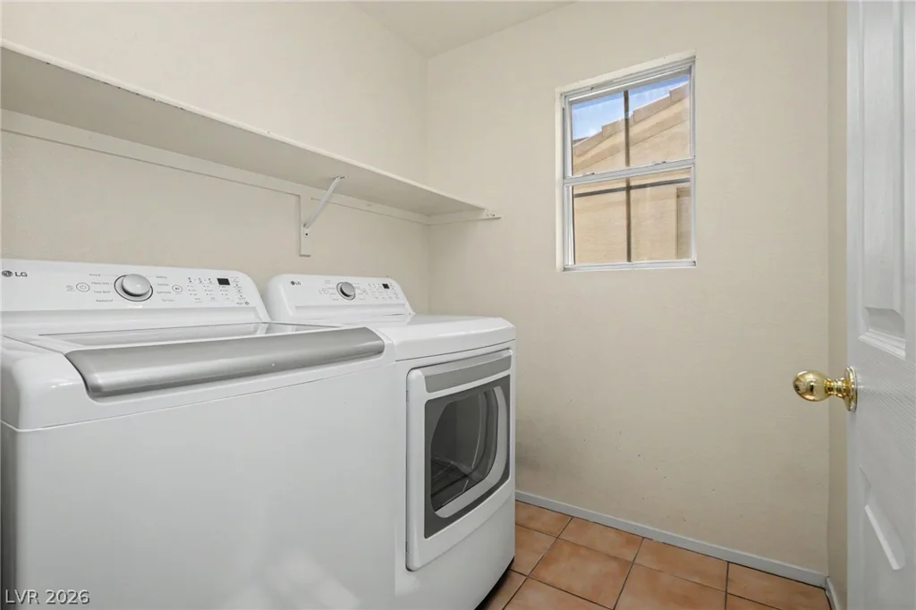 8216 Hollister, Las Vegas, NV 89131