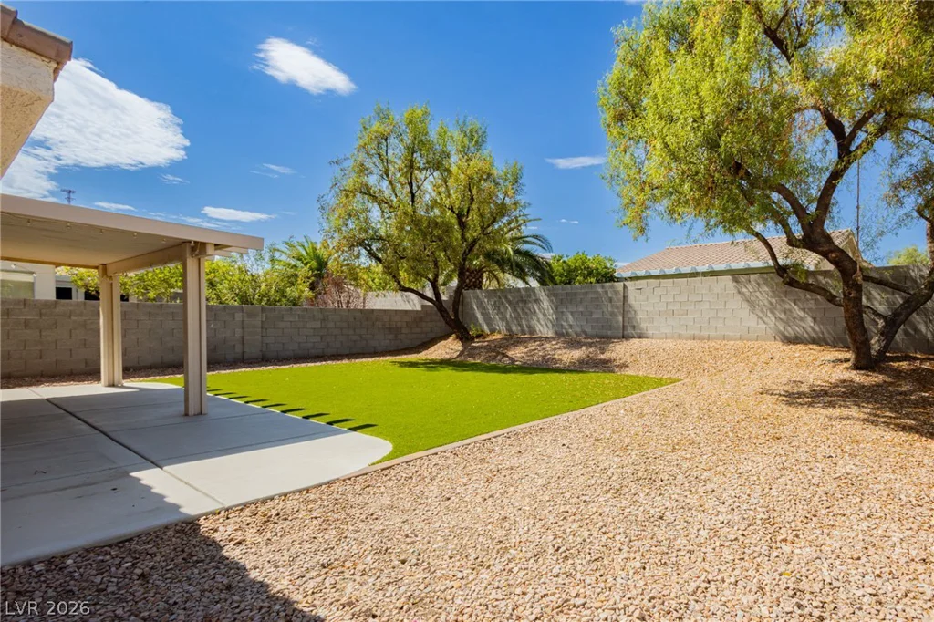 8216 Hollister, Las Vegas, NV 89131