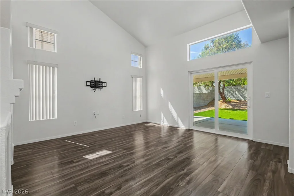 8216 Hollister, Las Vegas, NV 89131