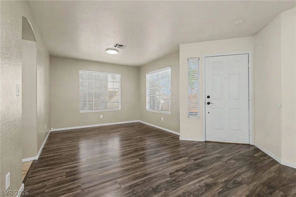 8216 Hollister, Las Vegas, NV 89131
