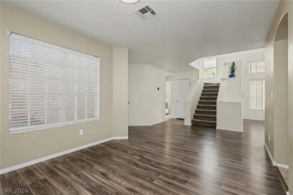 8216 Hollister, Las Vegas, NV 89131