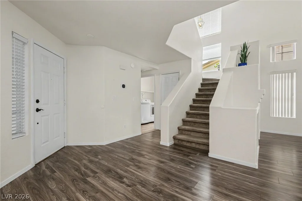 8216 Hollister, Las Vegas, NV 89131