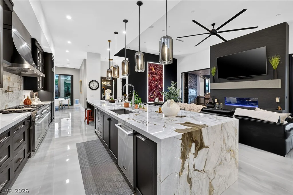 13 Rainbow Point, Henderson, NV 89011