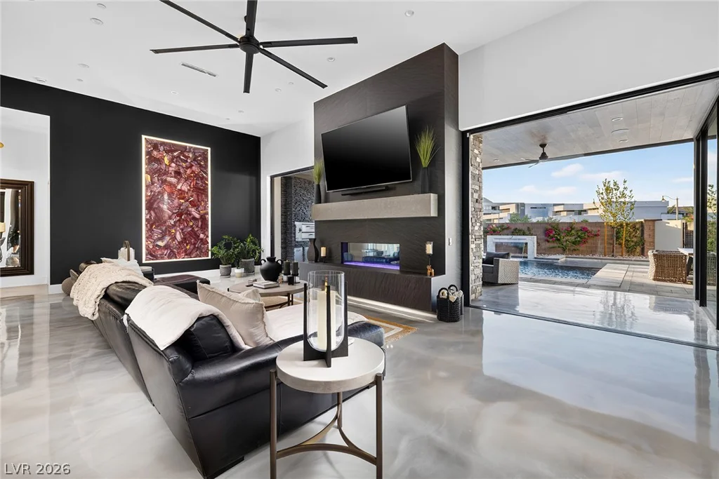13 Rainbow Point, Henderson, NV 89011