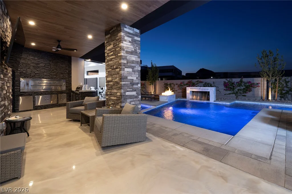 13 Rainbow Point, Henderson, NV 89011