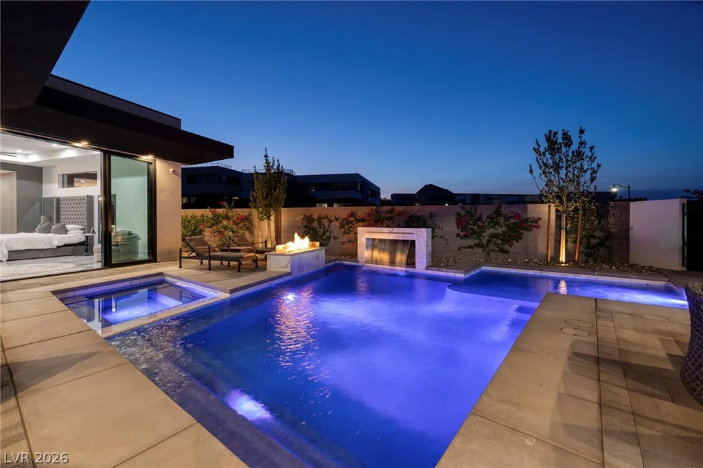 13 Rainbow Point, Henderson, NV 89011