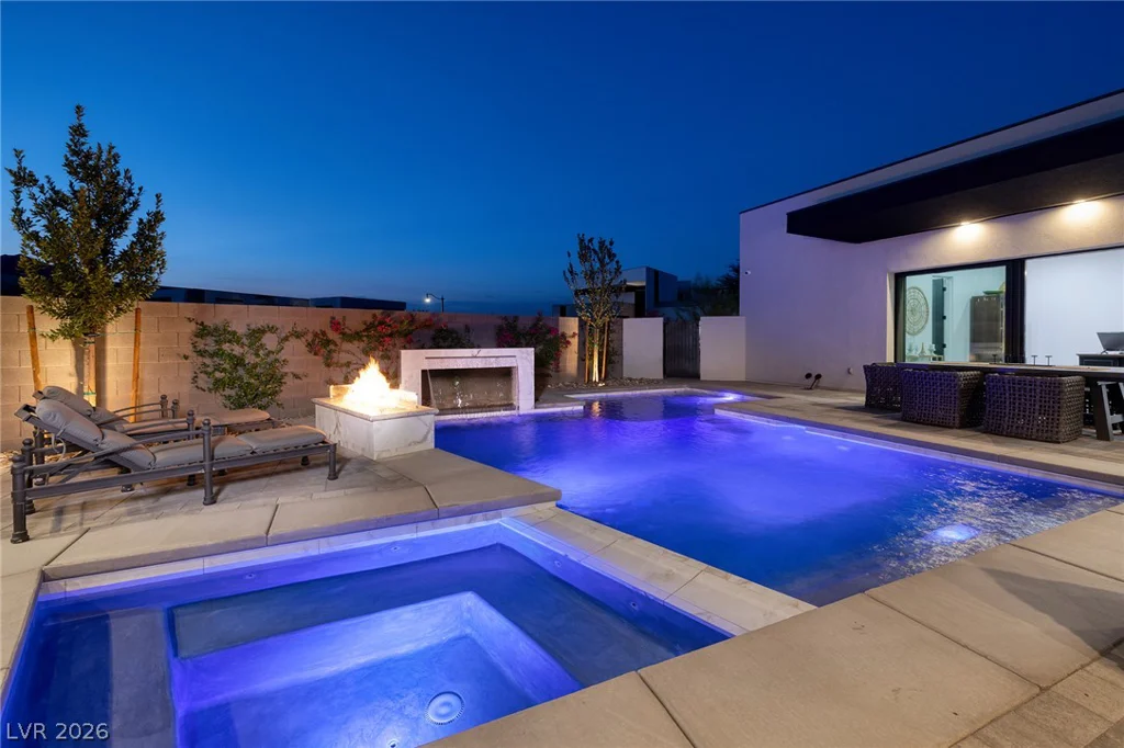 13 Rainbow Point, Henderson, NV 89011
