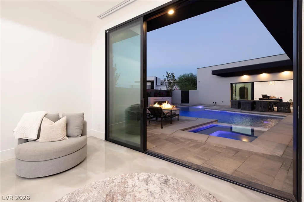 13 Rainbow Point, Henderson, NV 89011