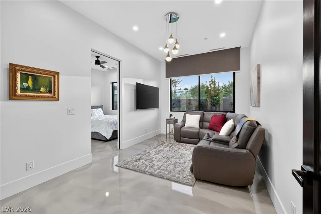 13 Rainbow Point, Henderson, NV 89011