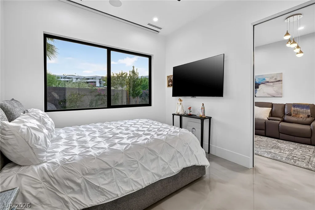 13 Rainbow Point, Henderson, NV 89011