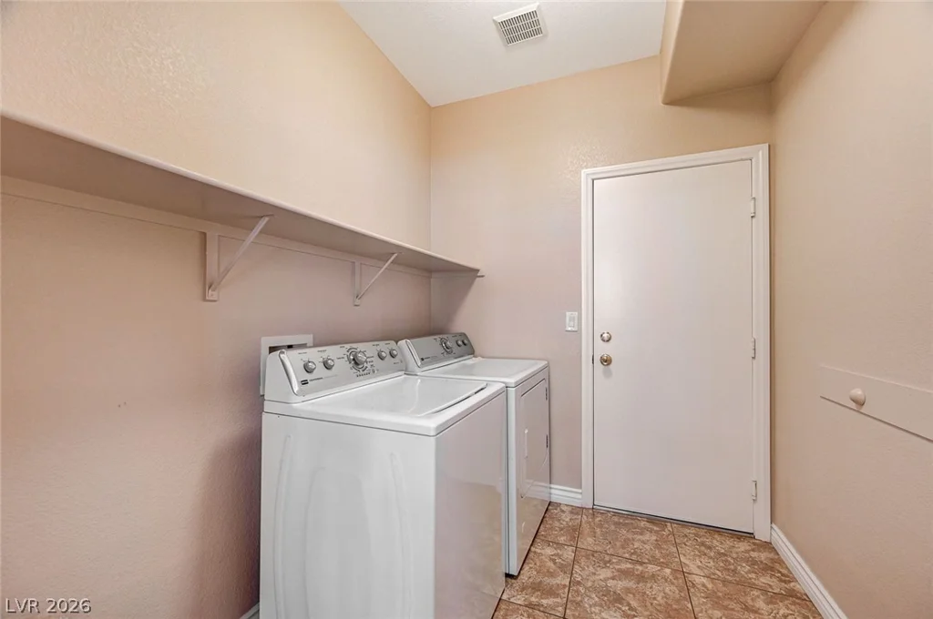8921 Reining Spur, Las Vegas, NV 89143