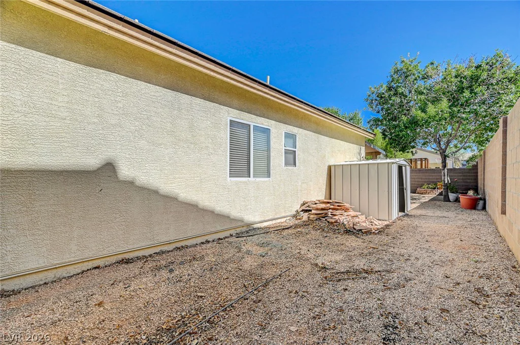 8921 Reining Spur, Las Vegas, NV 89143