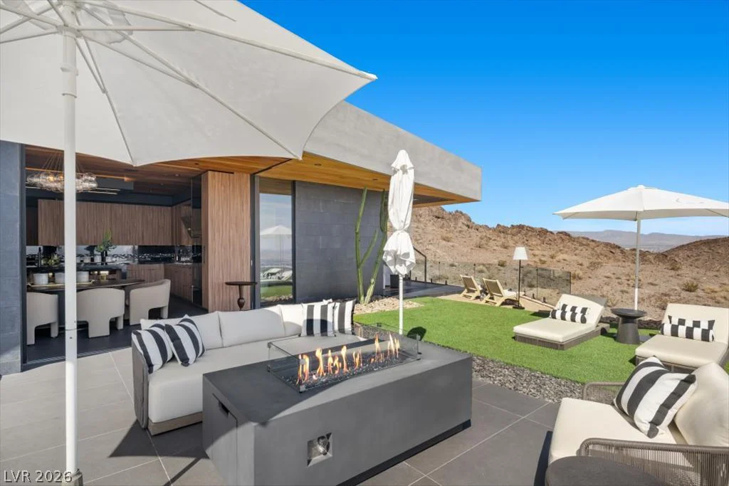 641 Dragon Peak, Henderson, NV 89012