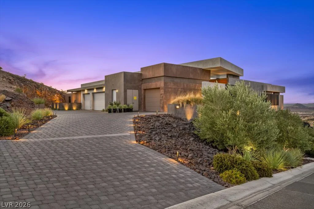 641 Dragon Peak, Henderson, NV 89012