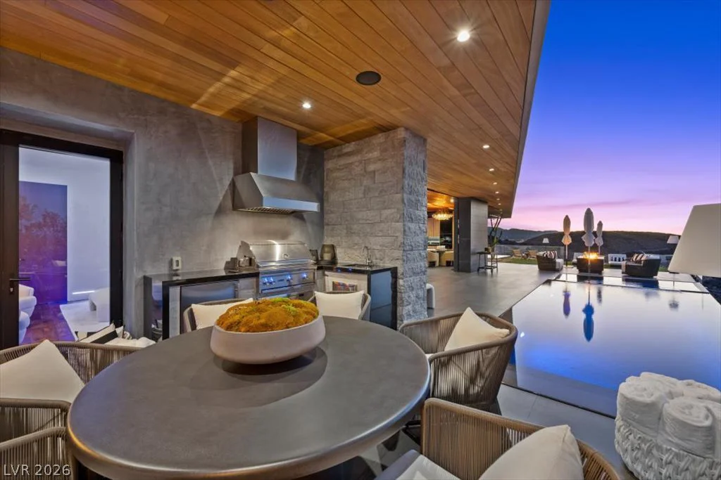 641 Dragon Peak, Henderson, NV 89012