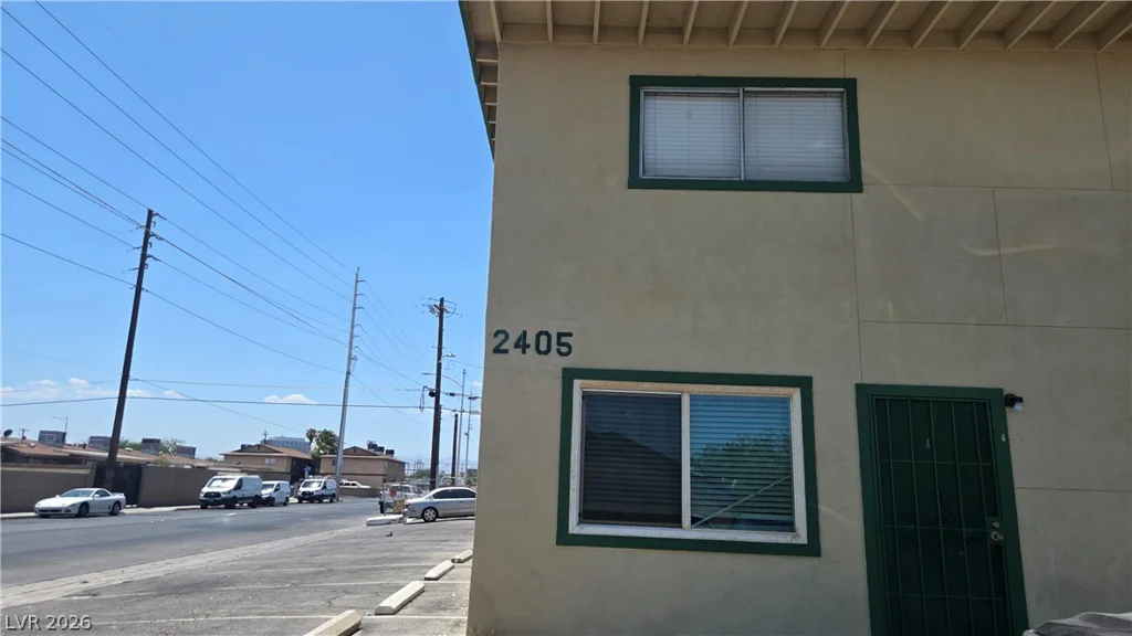 2405 McCarran, North Las Vegas, NV 89030