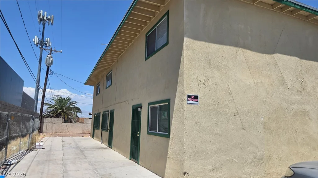 2405 McCarran, North Las Vegas, NV 89030